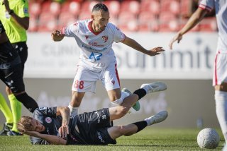 Après avoir fait trébucher Lausanne et Winterthour puis tenu en échec Bâle, Ali Kabacalman et le FC Sion espèrent poursuivre leur série à domicile face au leader Lugano.